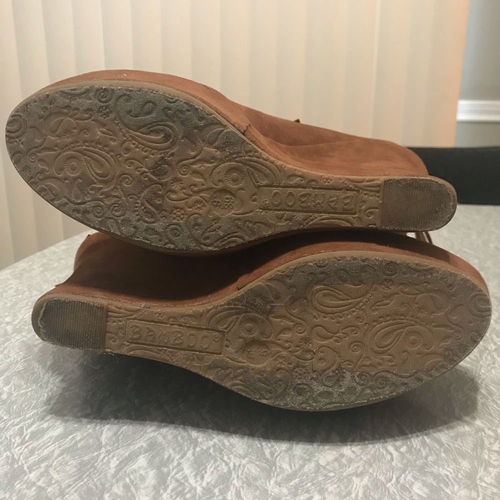 🎆 Bamboo fringe boho faux suede wedge ankle bootie - Picture 5 of 7